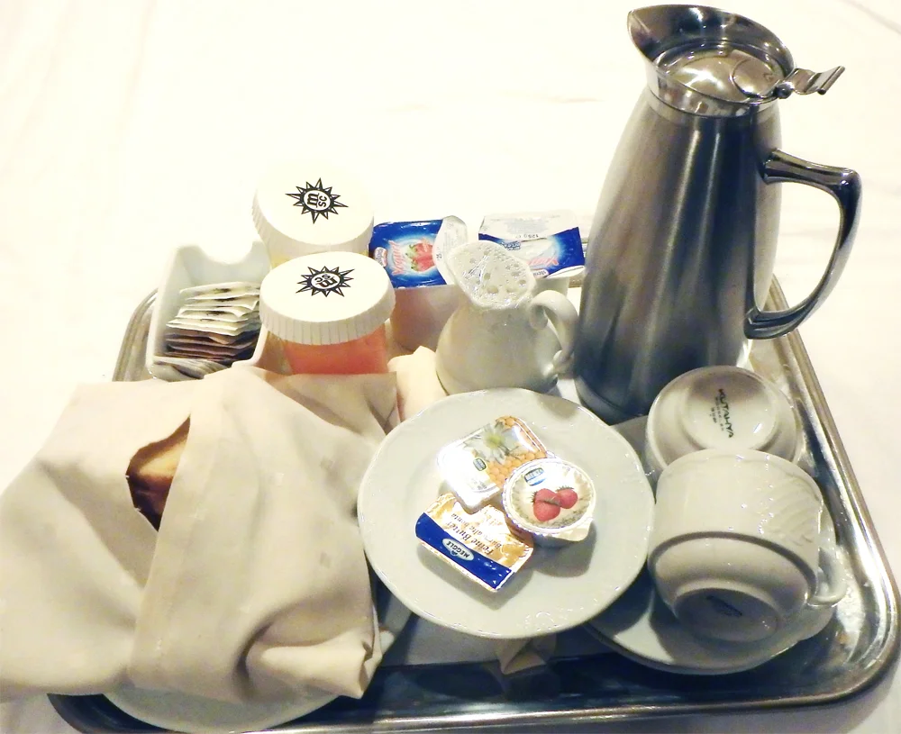【MSCクルーズ・冬の地中海 初めてのクルーズ旅行記 ブログ 59】ベッドの上で優雅に朝食!