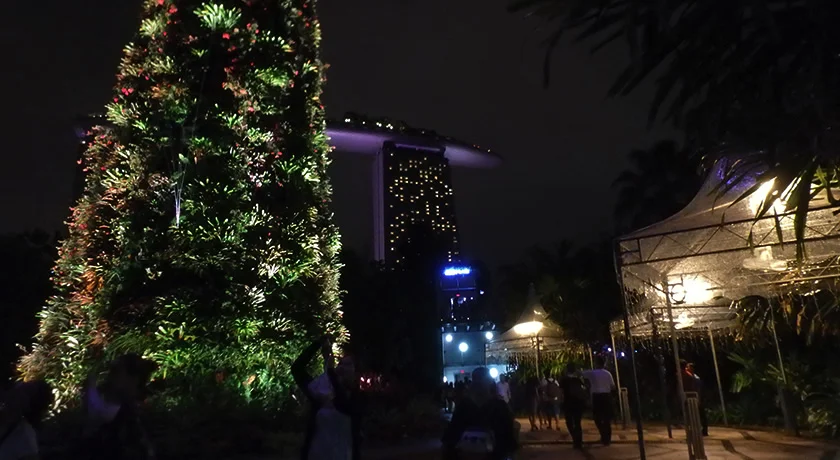 [常夏のシンガポール・クリスマス旅行記41] シンガポールの植物園・メインイベントは10分間のクリスマスショータイム