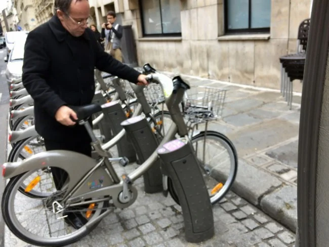 [エミレーツ航空で往復1.9万円！爆安フランス・パリ旅行記31] フランス・パリのレンタル自転車。便利そうだけど使うのは難易度高い？