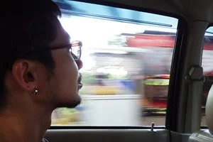 2日目・ロンボク島の町並み・・げ、、交通事故!?