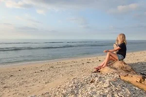 [インドネシアのパリピ秘境・ギリ島旅行記23] 2日目・ギリ・トラワンガン島北部のビーチの夕日にうっとり。