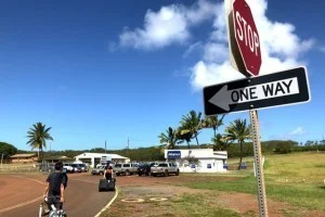 [ハワイ最後の楽園「モロカイ島」旅行記18] まずはAlamoアラモレンタカーを借りよう！