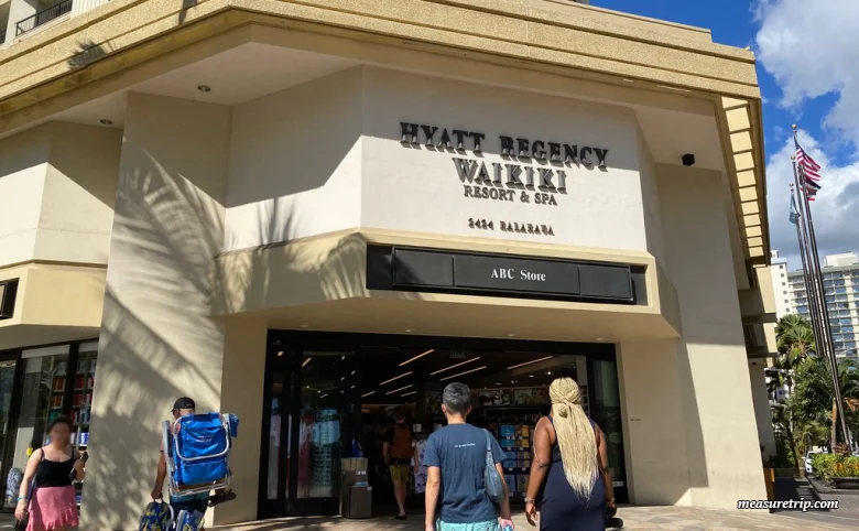 Travel to Hawaii: Introducing a price survey and cheap stores in Waikiki, Hawaii!