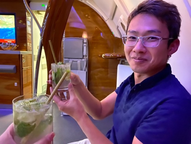 エミレーツ航空 ビジネスクラス 機内食