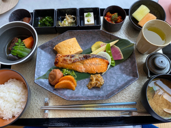 W大阪 朝食
