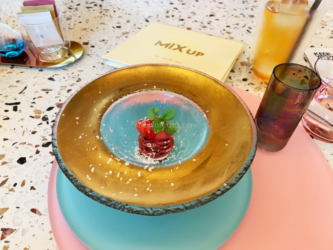 W大阪 カフェ mixup