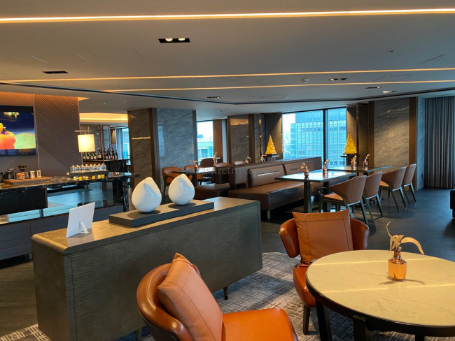メズム東京 サロン(ラウンジ)