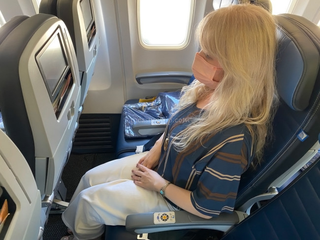 ユナイテッド航空 グアム エコノミークラス B738