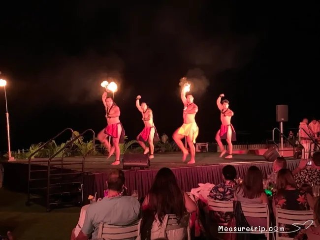 ハワイ ディナーショー ルアウ フラダンスショー