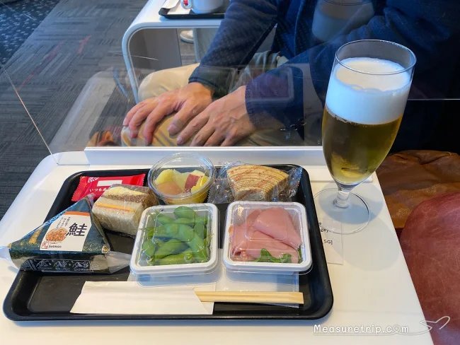KIX ノースラウンジ