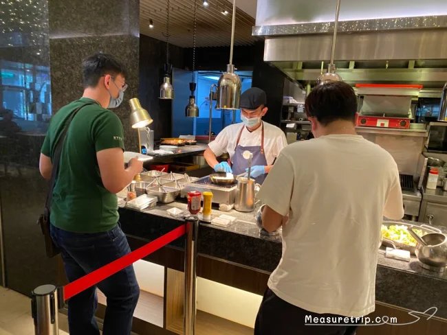 シェラトングランド台北ホテル 朝食 レストラン 無料