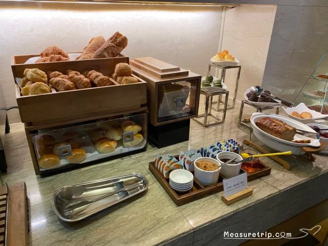 シェラトングランド台北ホテル ラウンジ アルコール 無料 夕食