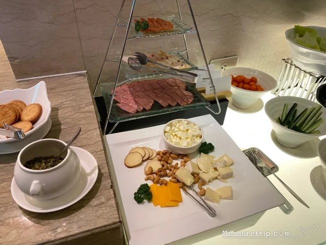 シェラトングランド台北ホテル ラウンジ アルコール 無料 夕食