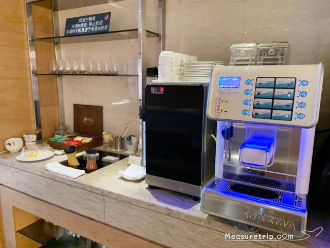 シェラトングランド台北ホテル ラウンジ アルコール 無料 夕食