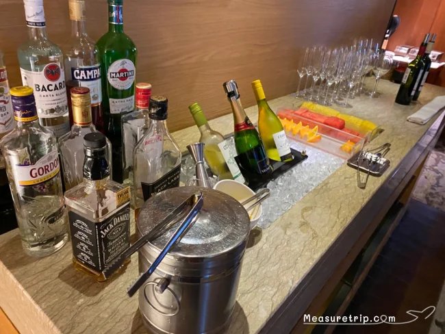 シェラトングランド台北ホテル ラウンジ アルコール 無料 夕食