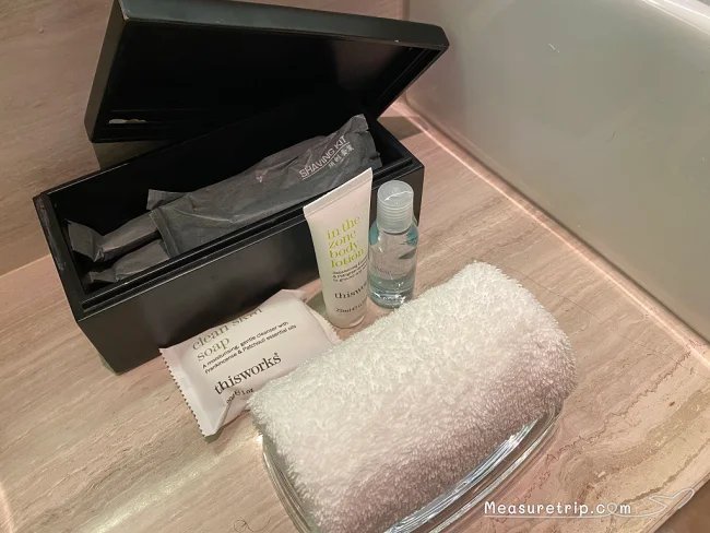 シンガポール マリオット タン プラザ ホテル 部屋 スイートルーム