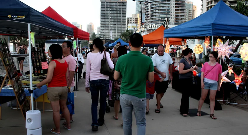 サーファーズパラダイス