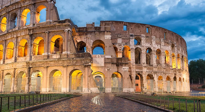 イタリア