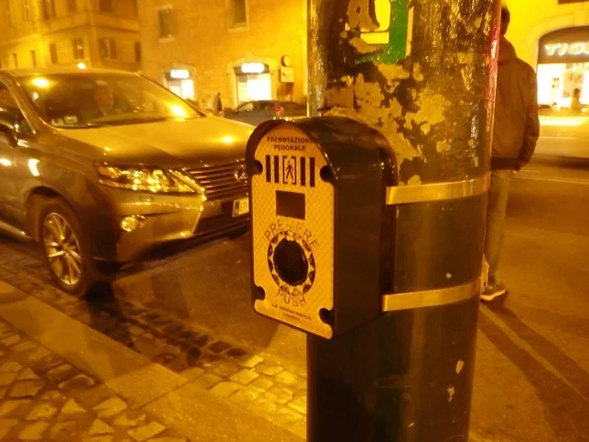[初めての冬の地中海クルーズ旅行記33] 市バスに乗ってH10 Roma Cittaホテルへ