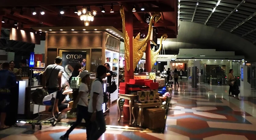 [ゴールドコーストの絶景ビーチへ格安GW旅行記11] 1日目・タイ飯屋で晩ごはん。。。