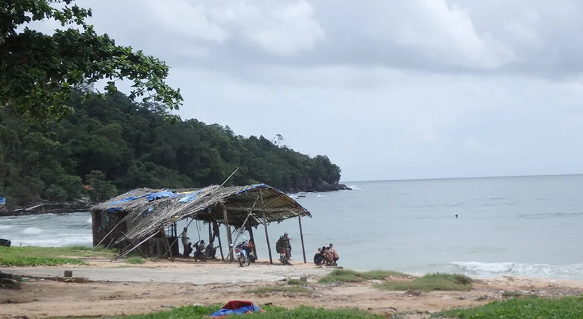 [雨季で格安！ベトナム・フーコック島旅行記40] ベトナム・フーコック島の地元のビーチに迷い込む