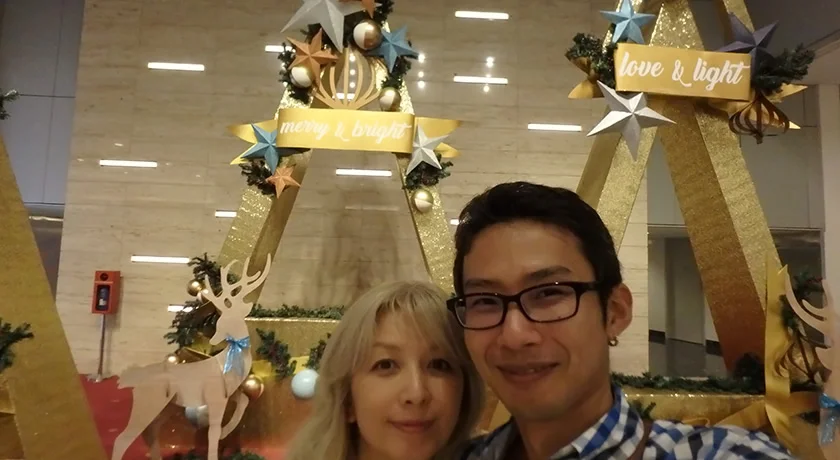 [常夏のシンガポール・クリスマス旅行記44] 週末の夜のシンガポールの街中