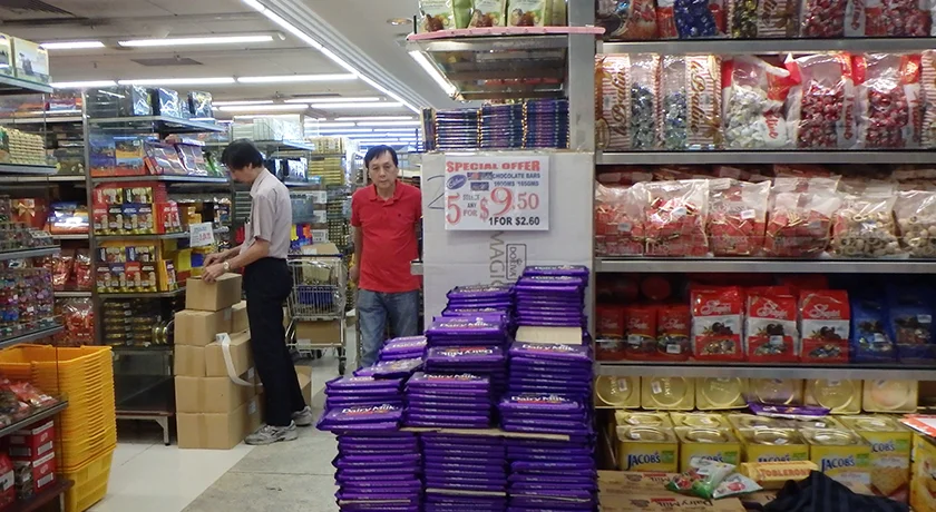 [常夏のシンガポール・クリスマス旅行記45] シンガポールのお得なお店・再びムスタファセンターへ