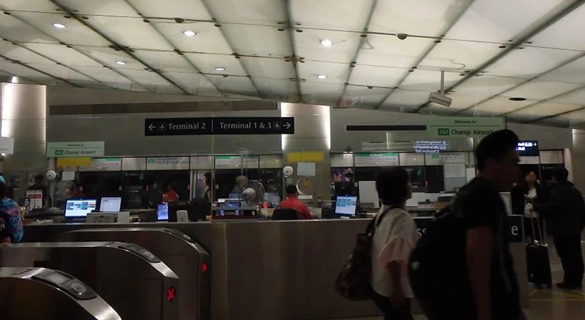 [常夏のシンガポール・クリスマス旅行記47] シンガポールは安くて便利・帰りも空港まで地下鉄で