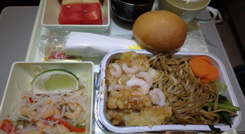 [常夏のシンガポール・クリスマス旅行記50] VN658でベトナム・ホーチミンへ＆機内食レビュー