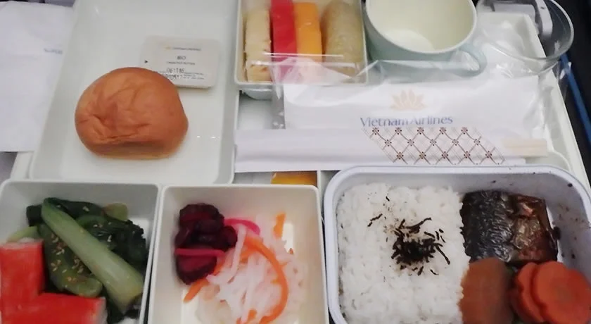 [常夏のシンガポール・クリスマス旅行記52] 片道7600円!ベトナム航空で行く常夏のクリスマス・シンガポール格安旅行記 52】ホーチミン・タンソンニャット国際空港 ・シンガポール常夏のクリスマス旅行、お疲れ様！ただいま!