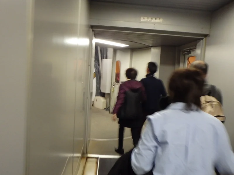 [初海外の両親を連れて冬の地中海クルーズ旅行記18] 1日目・今日も満席!エミレーツ航空EK317便に搭乗!