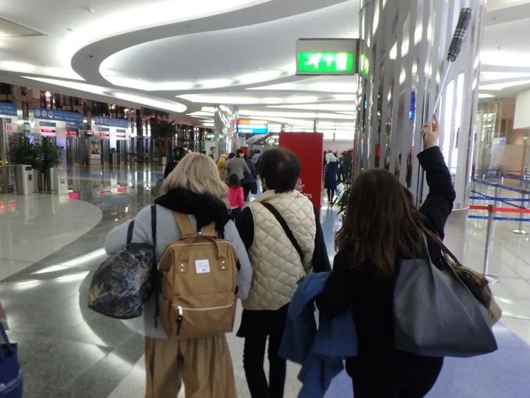 [初海外の両親を連れて冬の地中海クルーズ旅行記21] 2日目・ドバイ国際空港の保安検査で母が小部屋に連行される!