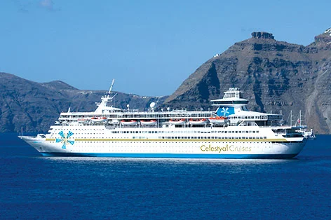 【格安クルーズ旅行】ギリシャまでのフライト&燃油込!憧れのエーゲ海周遊クルーズ!サントリーニ島やミコノス島にも行く8日間のクルーズツアー海側キャビンでソフトドリンク飲み放題!