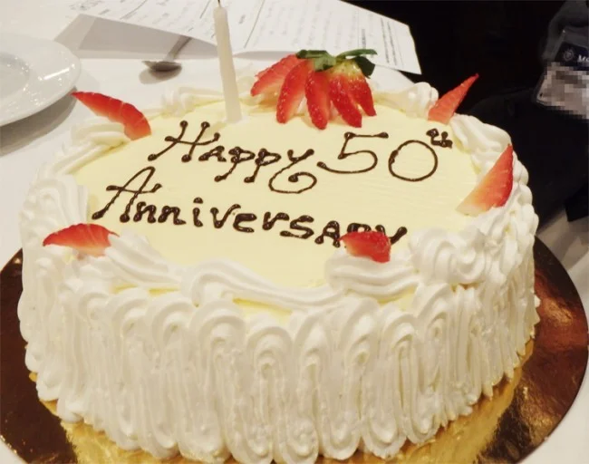 [初海外の両親を連れて冬の地中海クルーズ旅行記49] 4日目・金婚式おめでとう!ガラディナーでサプライズのお祝い♪
