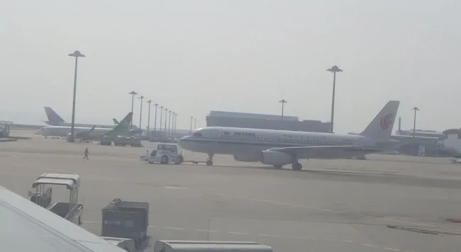 [LAからメキシコクルーズ＆ディズニーランド旅行記14] 中国国際航空CA928(NH5723 / ANAとの共同運行)のエコノミーの機内の様子 | 搭乗記