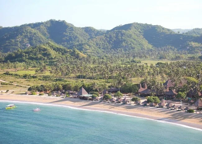 [インドネシアのパリピ秘境・ギリ島旅行記3] ホテル探し。あれ?乗継便、次の日なの?