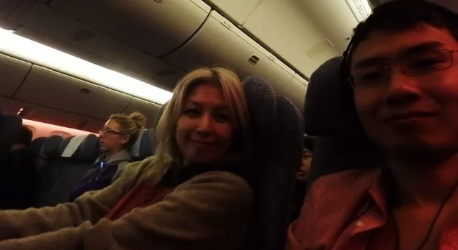 [LAからメキシコクルーズ＆ディズニーランド旅行記18] 中国国際航空CA983便(B777-300ER)のエコノミーの機内と機内食 | 搭乗記