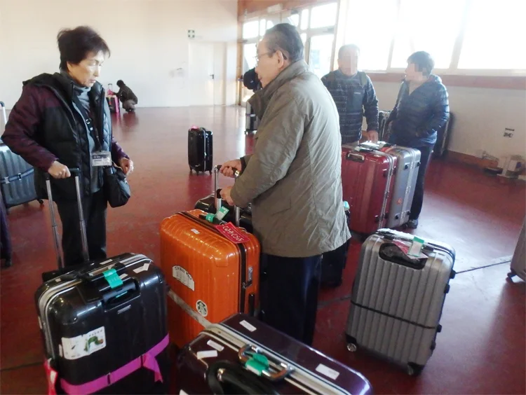 [初海外の両親を連れて冬の地中海クルーズ旅行記61] 6日目・下船できない?セキュリティーで止められる