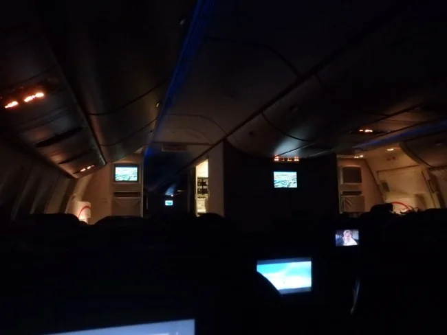 [LAからメキシコクルーズ＆ディズニーランド旅行記18] 中国国際航空CA983便(B777-300ER)のエコノミーの機内と機内食 | 搭乗記