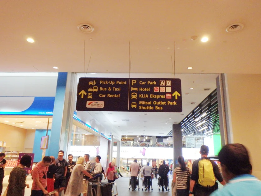 [インドネシアのパリピ秘境・ギリ島旅行記11] 1日目・KLIA2からチューンホテルまでの詳しい道順