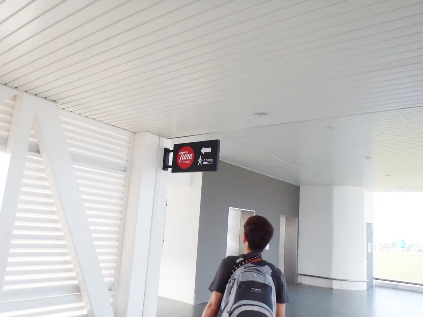 [インドネシアのパリピ秘境・ギリ島旅行記11] 1日目・KLIA2からチューンホテルまでの詳しい道順