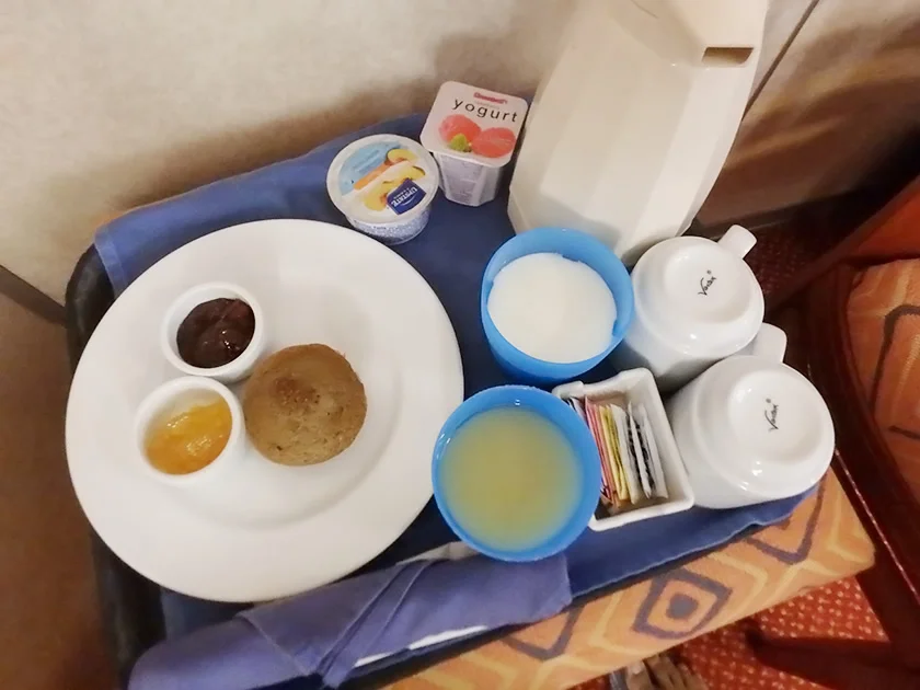 [LAからメキシコクルーズ＆ディズニーランド旅行記44] メキシコに到着。まずは朝食から。