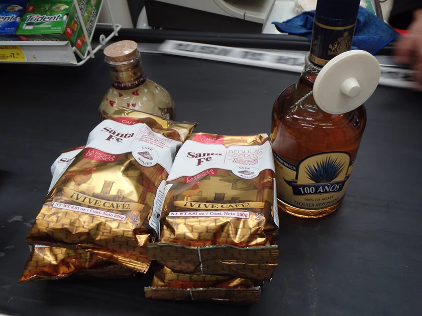 [LAからメキシコクルーズ＆ディズニーランド旅行記49] エンセナダのスーパーでお買い物。