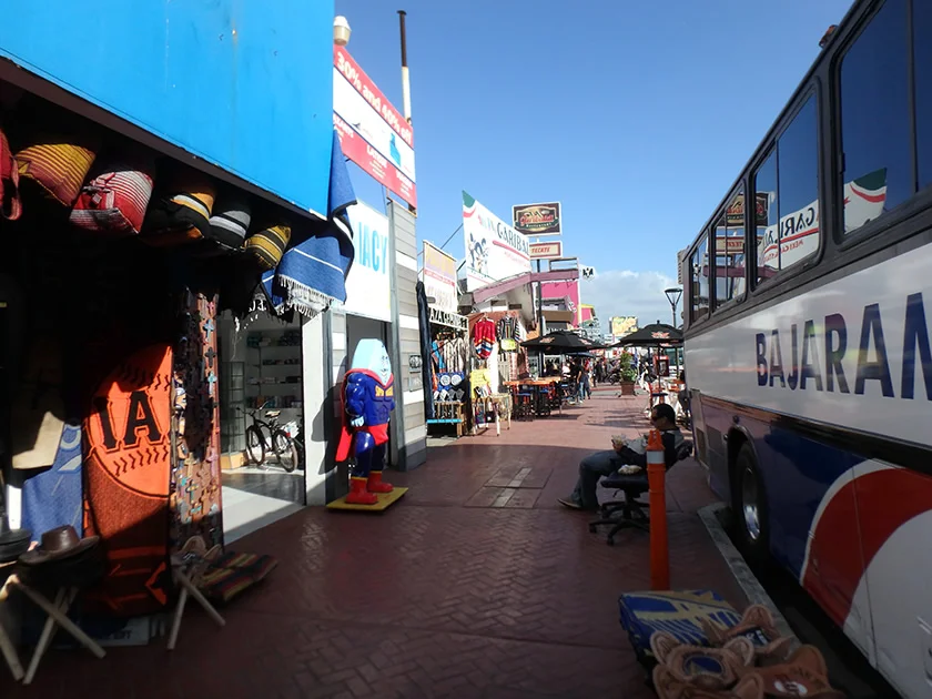 [LAからメキシコクルーズ＆ディズニーランド旅行記51] またアミーゴが聞こえる・・・。