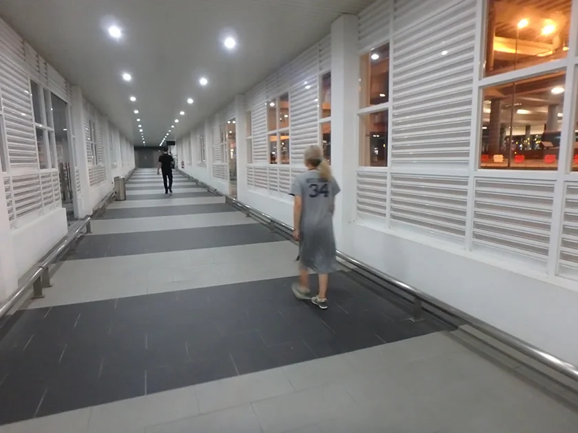[インドネシアのパリピ秘境・ギリ島旅行記13] 1日目・KLIA2でマレーシア料理を食べる。