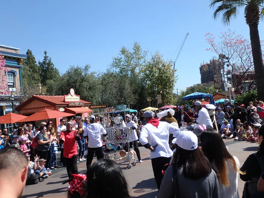 [LAからメキシコクルーズ＆ディズニーランド旅行記59] World of Color というアトラクションのファストパスをゲットする