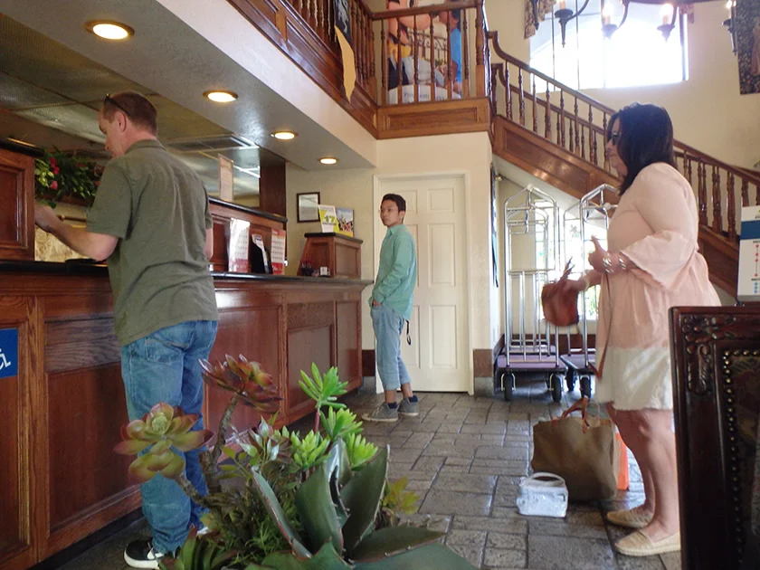 [LAからメキシコクルーズ＆ディズニーランド旅行記63] ディズニーグッドネイバーホテル・Castle Inn And Suites