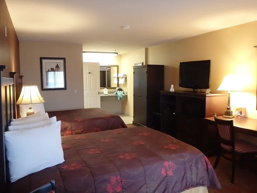 [LAからメキシコクルーズ＆ディズニーランド旅行記63] ディズニーグッドネイバーホテル・Castle Inn And Suites