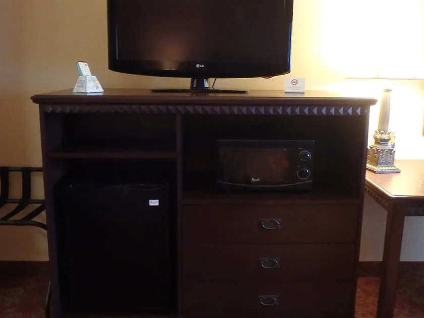 [LAからメキシコクルーズ＆ディズニーランド旅行記63] ディズニーグッドネイバーホテル・Castle Inn And Suites
