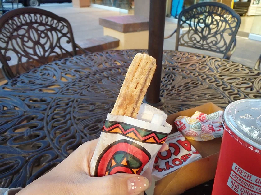 [LAからメキシコクルーズ＆ディズニーランド旅行記64] タコスを食べて夜のディズニーへGO!